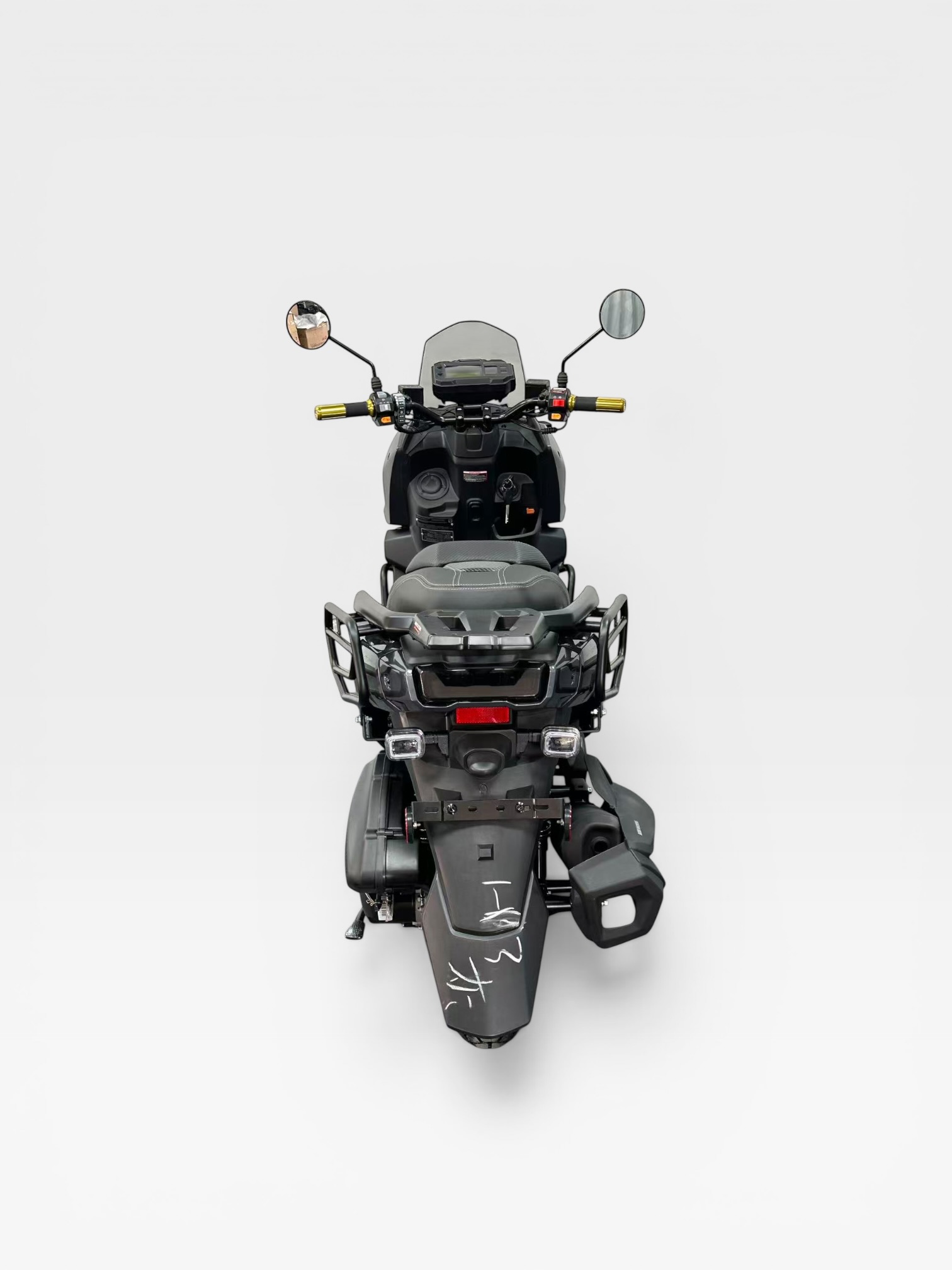 MC-184-200cc (ZUMA- 200cc ) GREY COLOR (2026) - Image 4